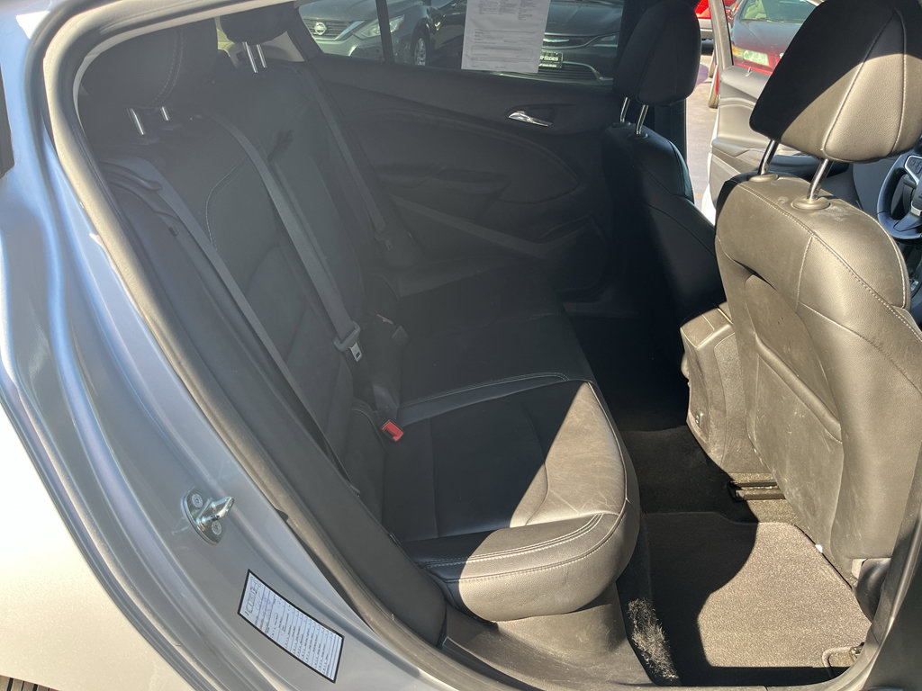 Used 2018 Chevrolet Cruze Premier FWD image 31