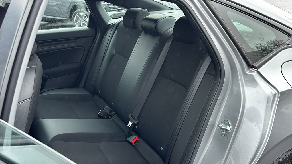 Used 2023 Honda Civic Sport image 27