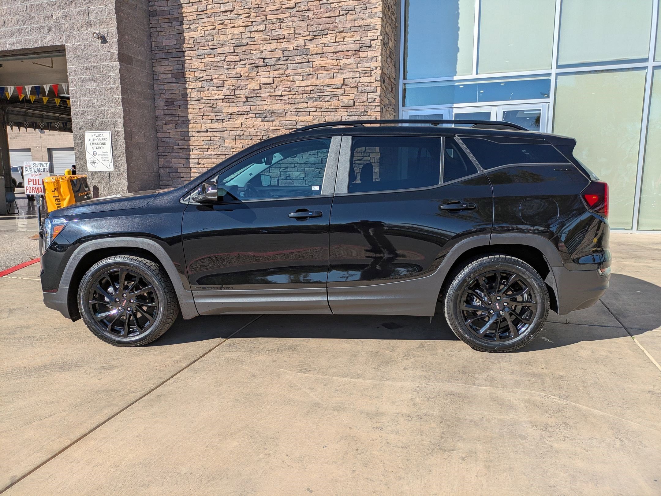 Certified 2023 GMC Terrain SLE w/ Elevation Edition image 2