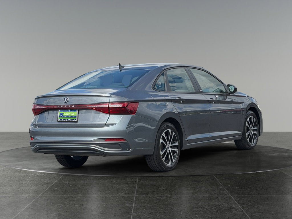 Used 2025 Volkswagen Jetta Sport FWD image 9