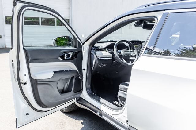 Used 2024 Jeep Compass Limited AWD/4WD image 23