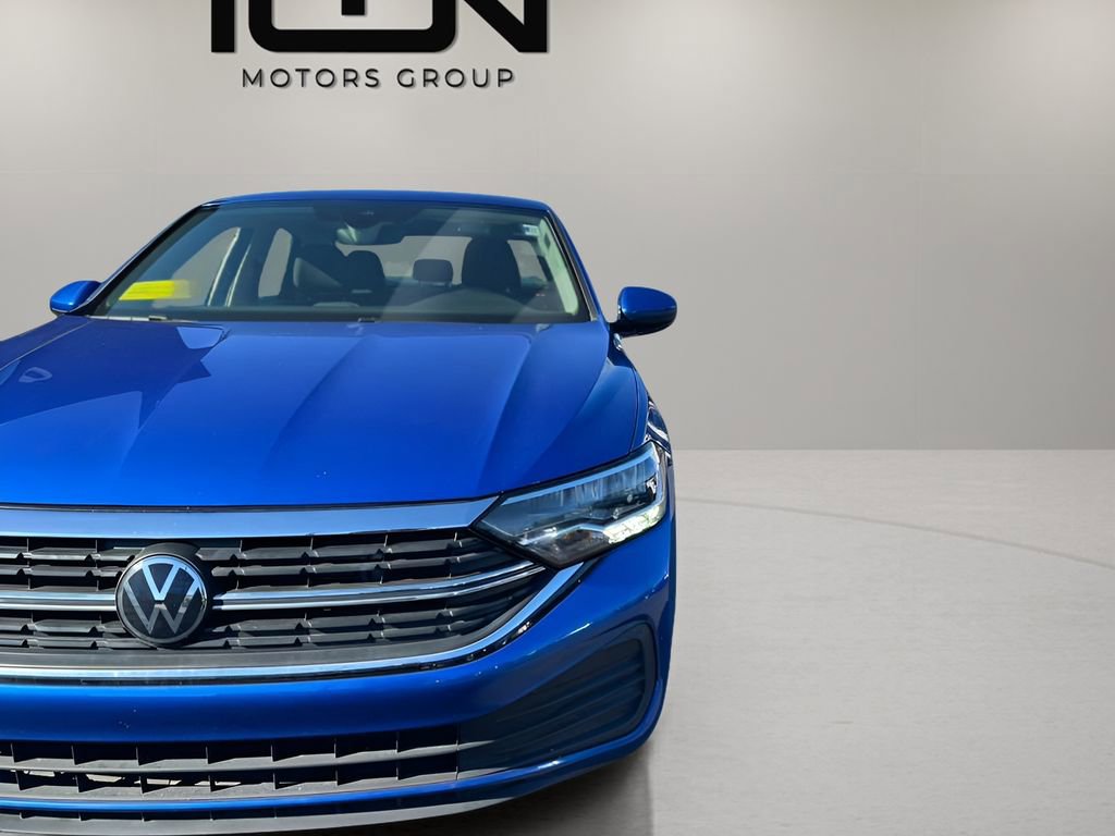 Used 2024 Volkswagen Jetta S image 9