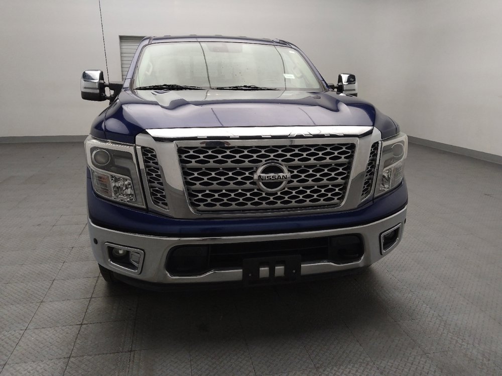 Used 2017 Nissan Titan SL w/ SL Towing Convenience Package RWD image 14