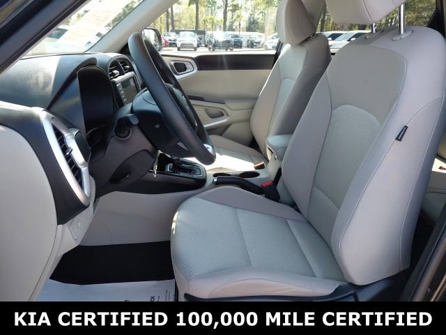 Certified 2025 Kia Soul LX FWD image 20