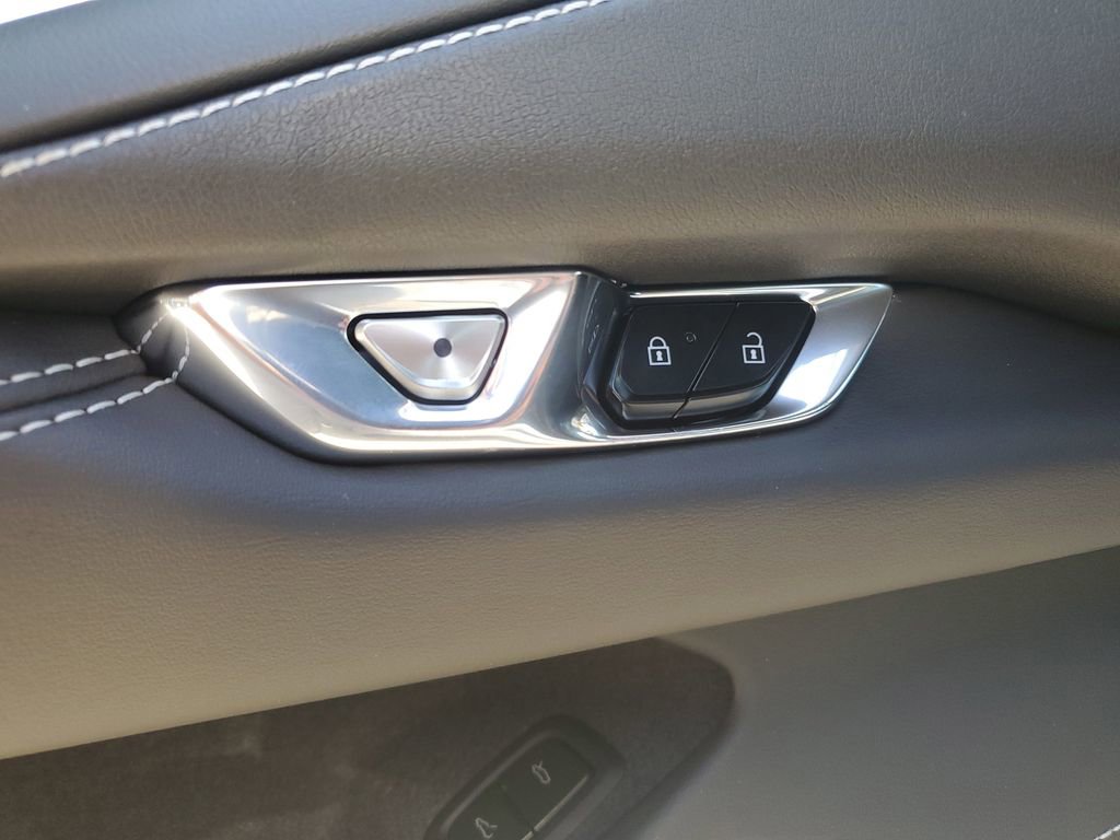 New 2026 Chevrolet Corvette Stingray Coupe w/ 1LT image 18