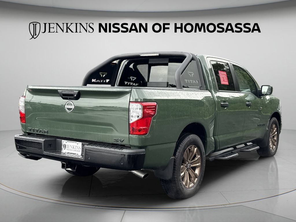 Certified 2024 Nissan Titan SV w/ SV Bronze Edition Package RWD image 7