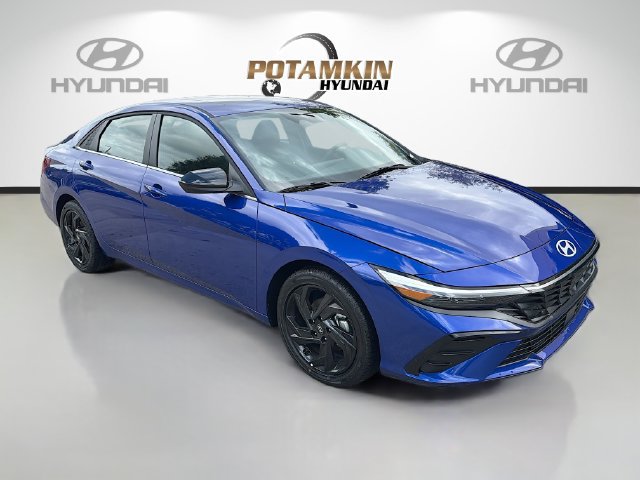 New 2026 Hyundai Elantra SEL Sport Premium FWD image 3