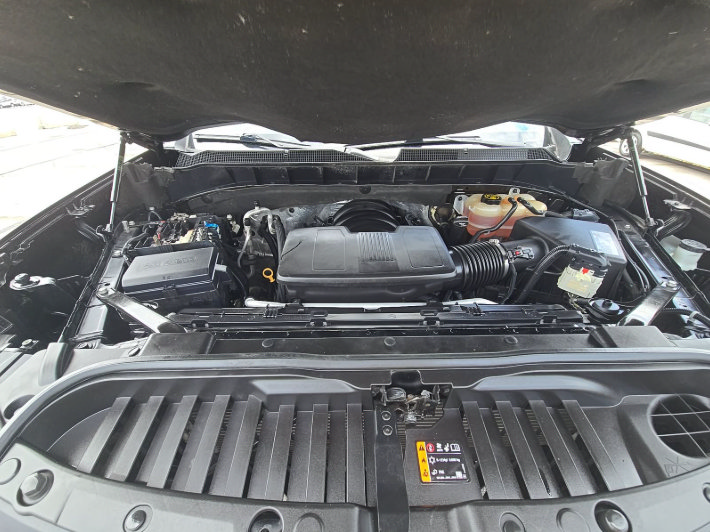 Used 2020 Chevrolet Silverado 1500 LT Trail Boss AWD/4WD image 6