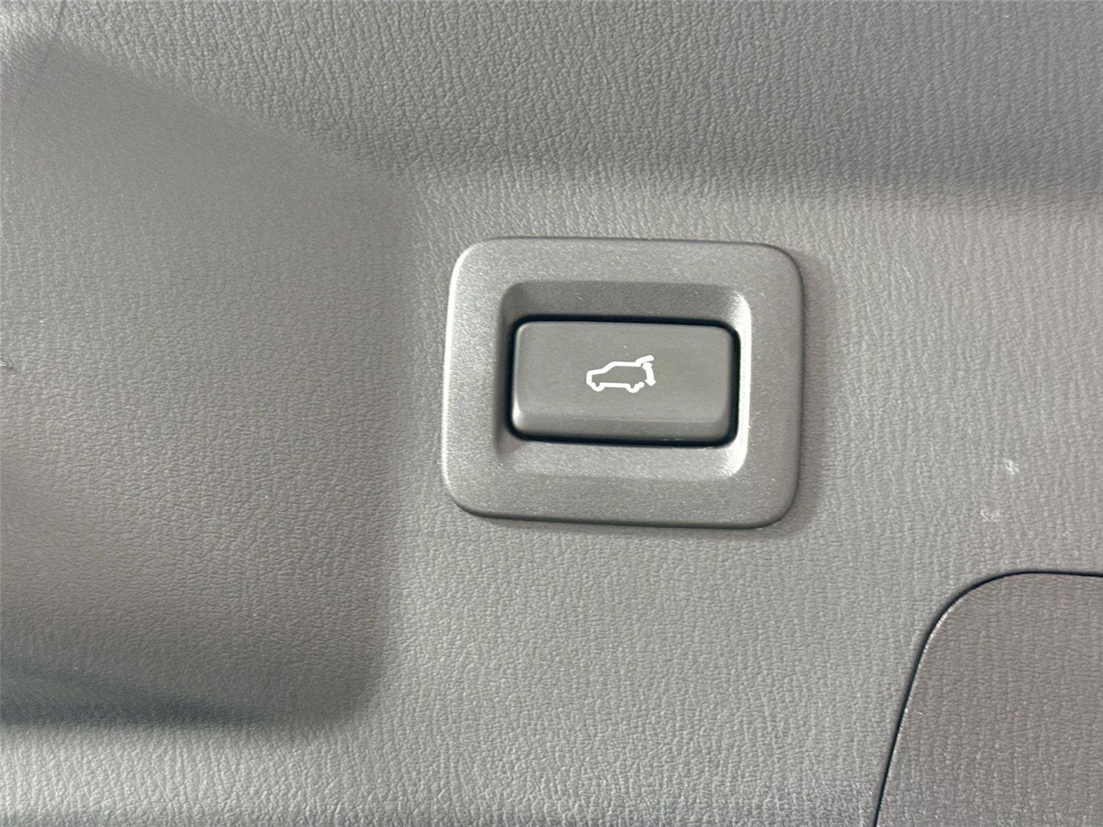 Certified 2022 MAZDA CX-9 Touring w/ Touring Premium Package image 44