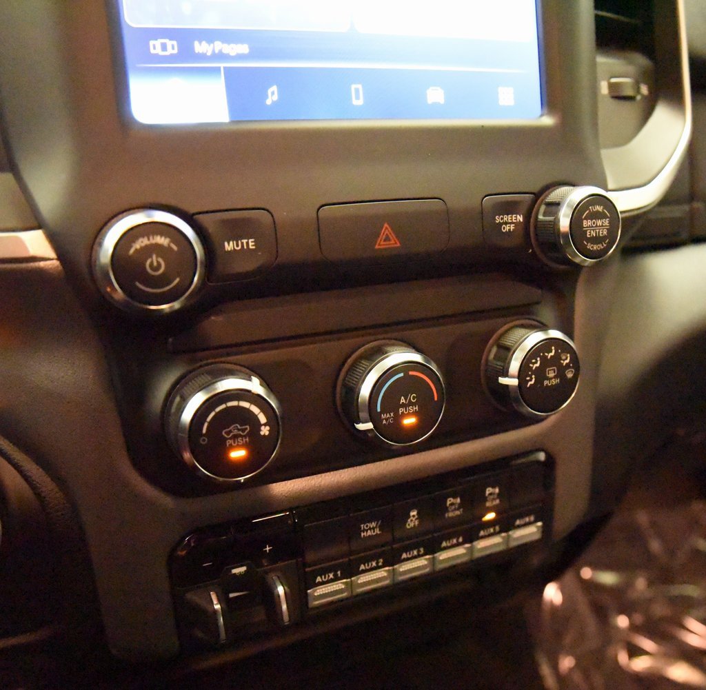 Used 2024 RAM 2500 Big Horn w/ Towing Technology Group image 18