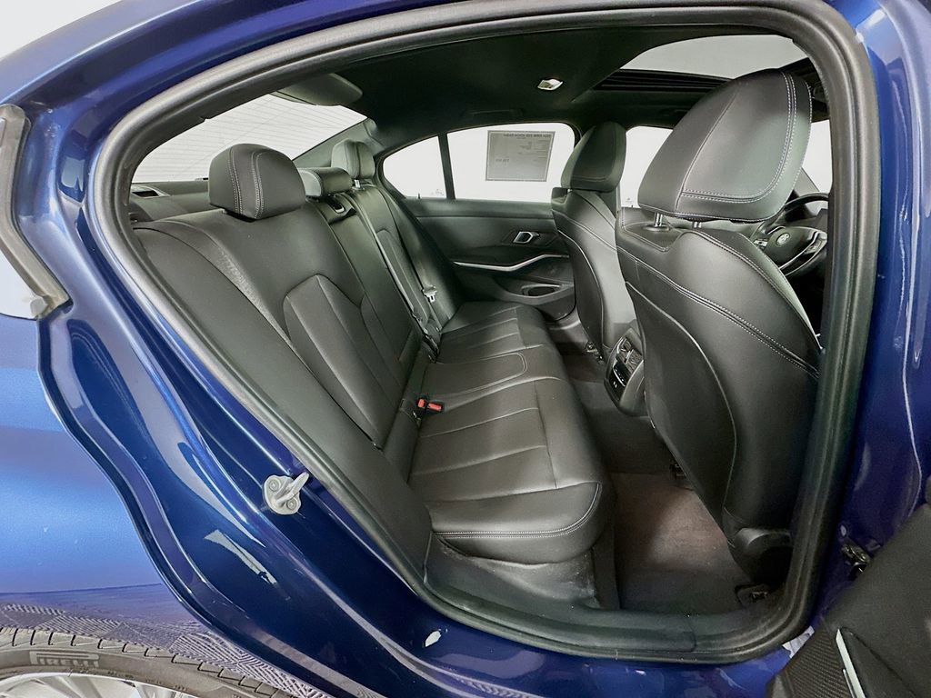 Used 2024 BMW 330i xDrive Sedan w/ Premium Package image 35