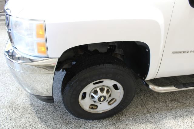 Used 2011 Chevrolet Silverado 2500 W/T RWD image 8