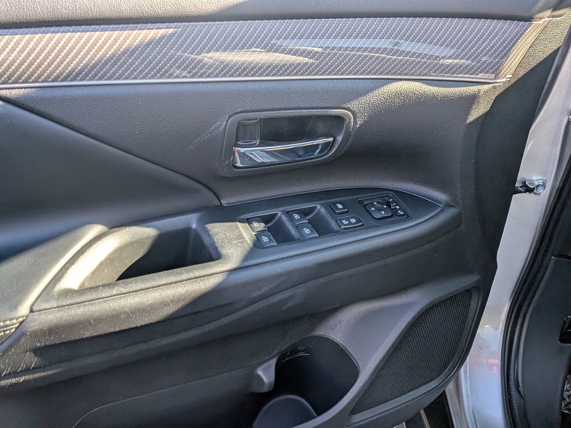 Used 2020 Mitsubishi Outlander SEL image 15