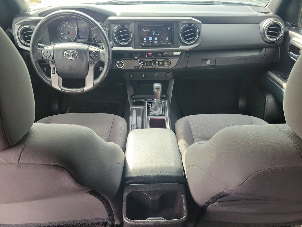 Used 2016 Toyota Tacoma TRD Sport w/ Towing Package image 14