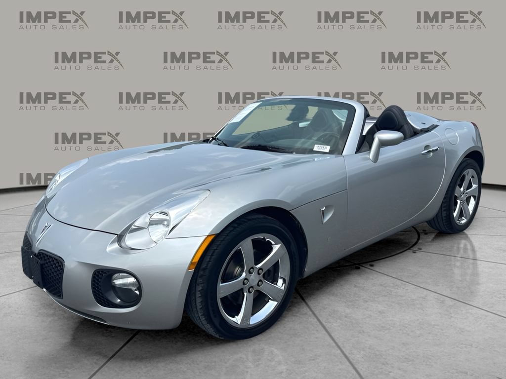 Used 2007 Pontiac Solstice GXP w/ Premium Package RWD image 2