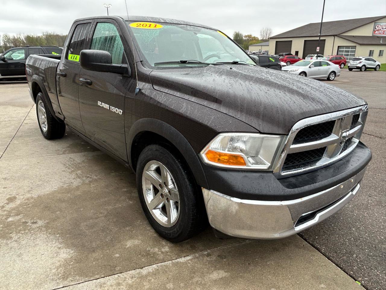 Used 2011 RAM 1500 ST w/ SXT Appearance Group AWD/4WD image 3