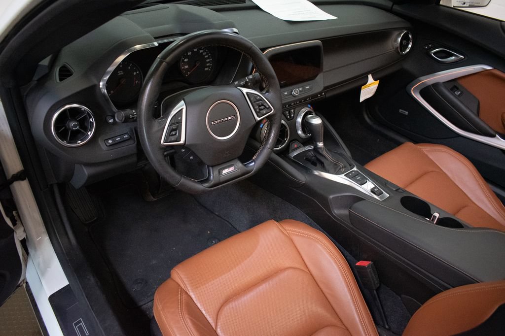 Used 2021 Chevrolet Camaro SS RWD image 15