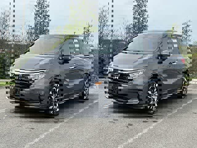 Used 2023 Honda Odyssey Touring image 1