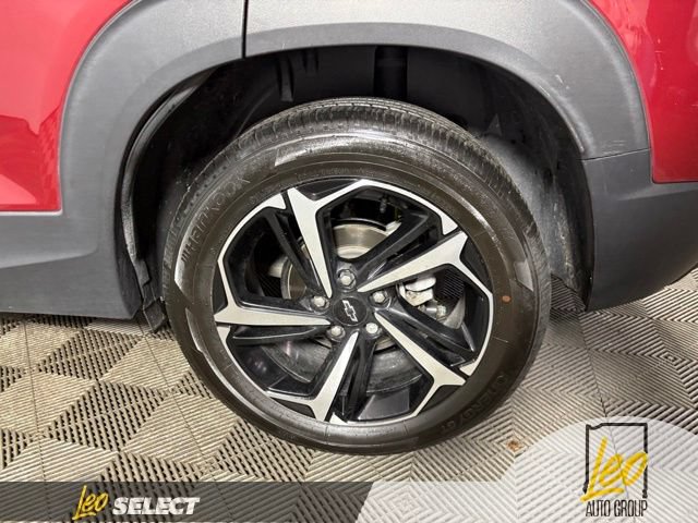 Used 2023 Chevrolet TrailBlazer RS w/ Sun and Liftgate Package AWD/4WD image 28