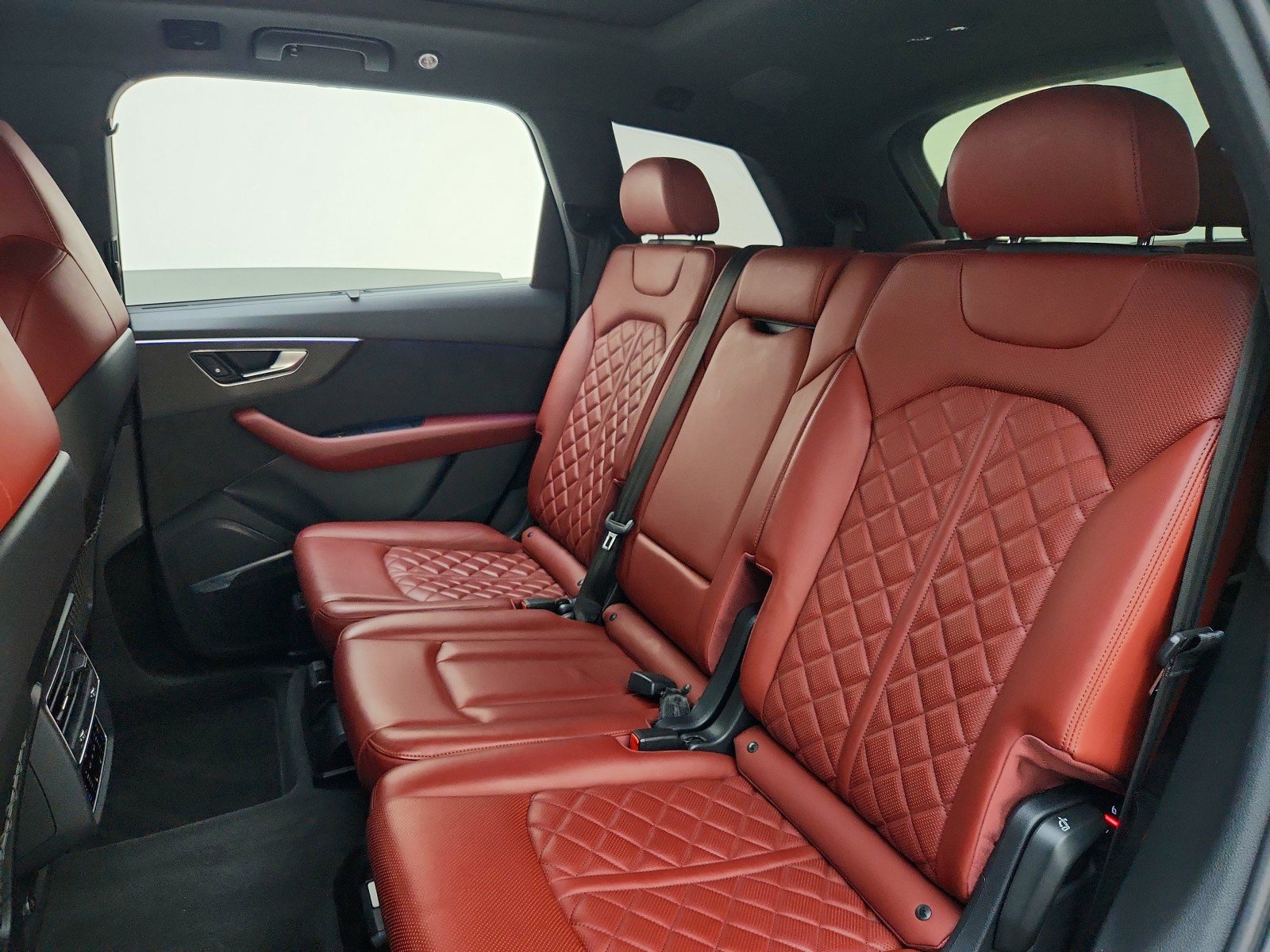 Used 2020 Audi SQ7 Prestige w/ S Sport Package image 27