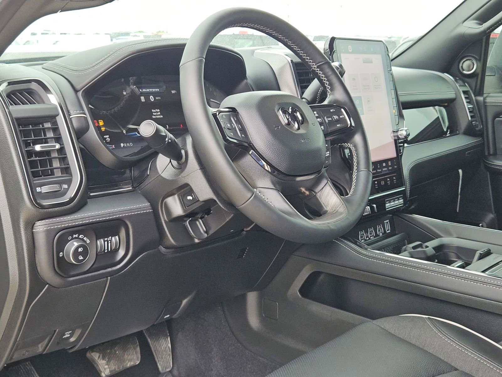 New 2026 RAM 2500 Limited AWD/4WD image 10