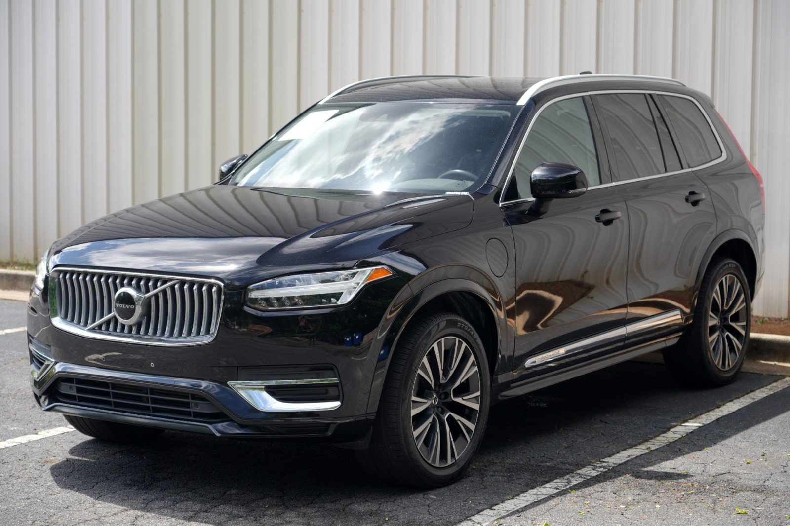Used 2021 Volvo XC90 T8 Inscription Expression w/ Protection Package Premier AWD/4WD image 49