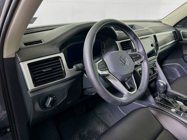 Used 2023 Volkswagen Atlas SE w/ Black Wheel Package AWD/4WD image 10