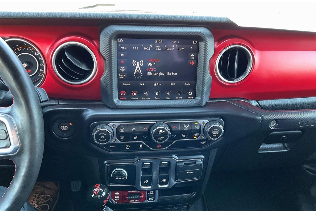 Used 2023 Jeep Wrangler Rubicon w/ Cold Weather Group AWD/4WD image 15