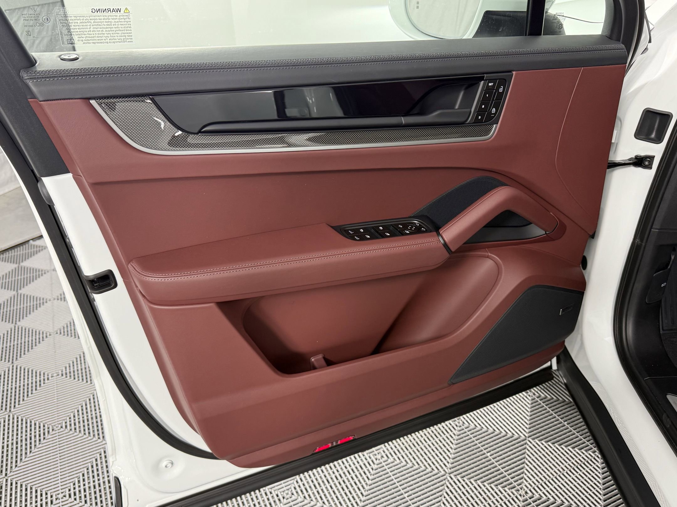 New 2026 Porsche Cayenne S image 23