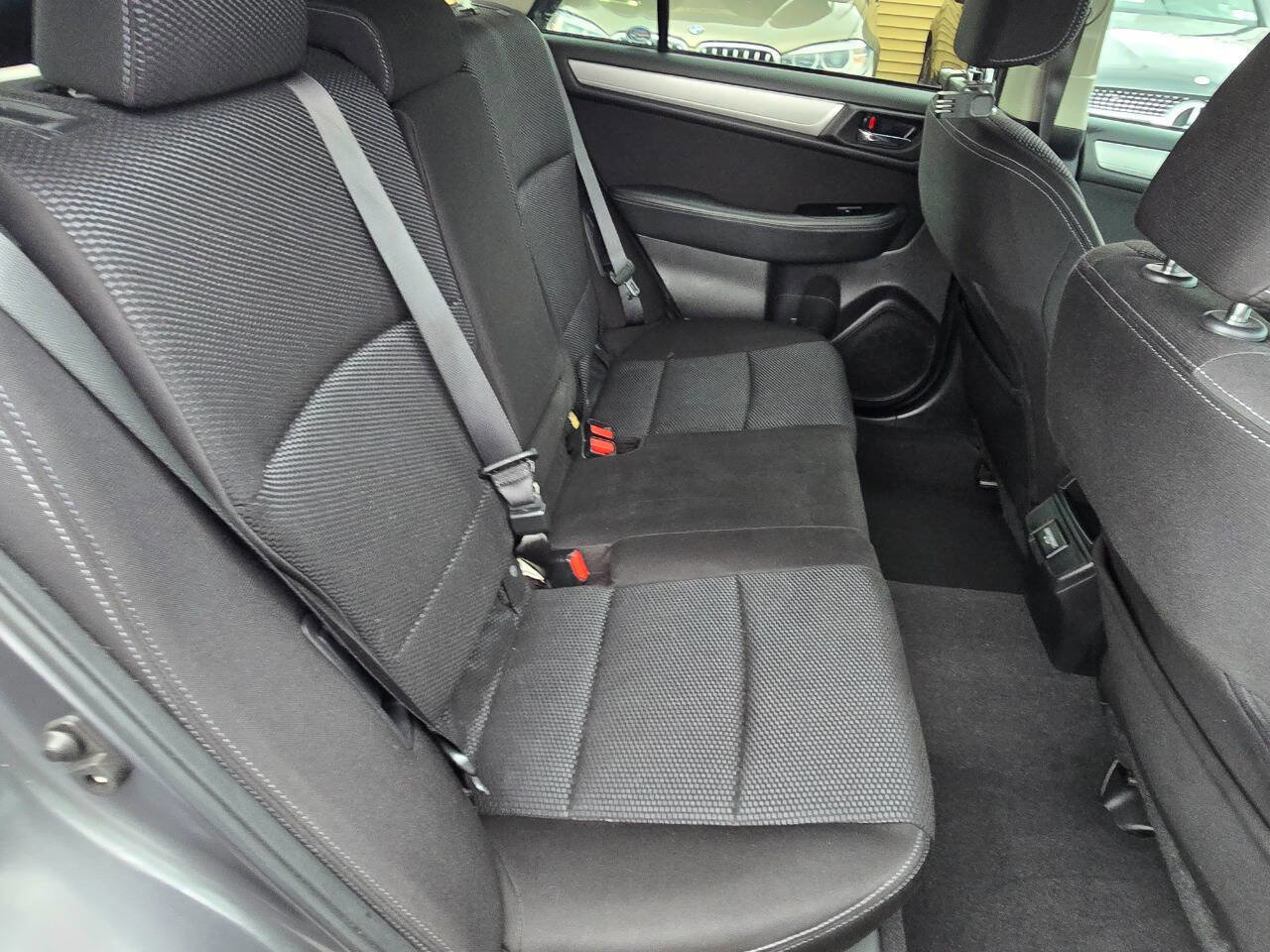 Used 2018 Subaru Outback 2.5i Premium image 24