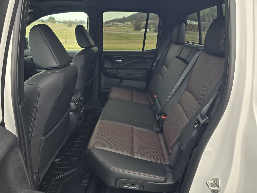 New 2026 Honda Ridgeline Black Edition image 13