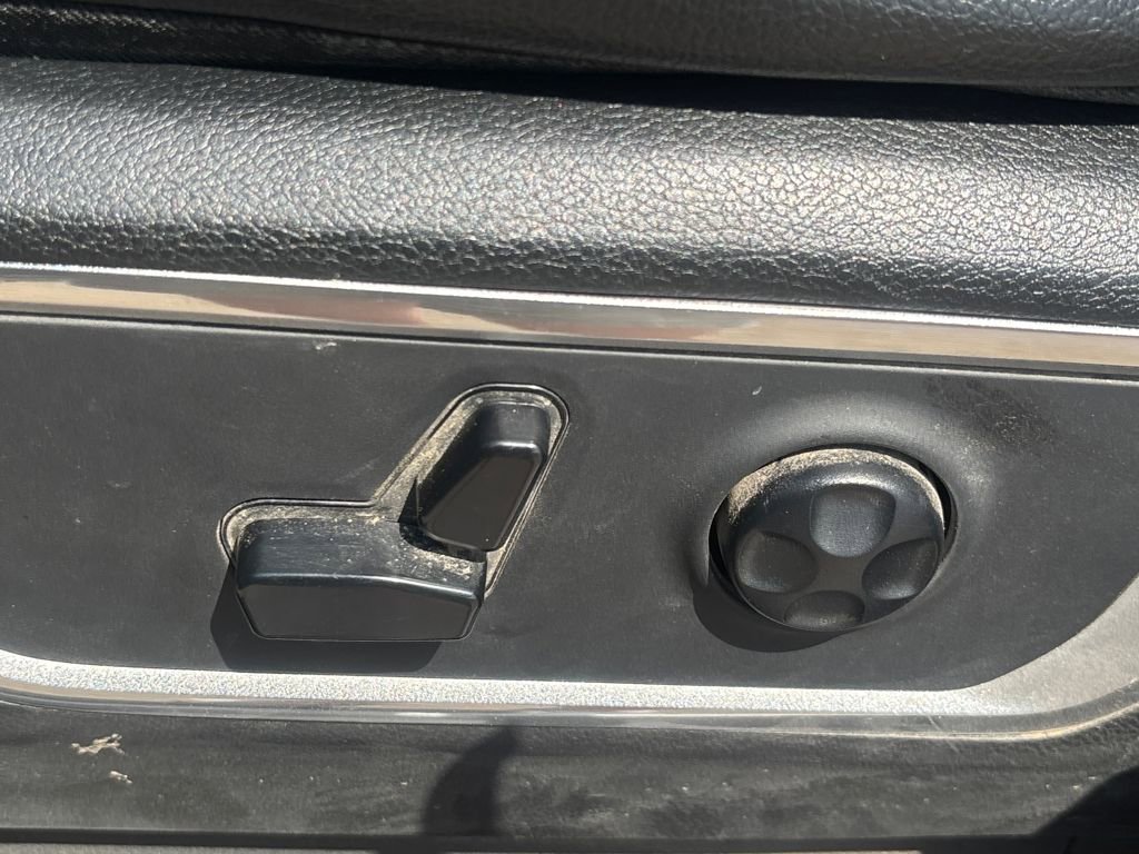 Used 2020 RAM 1500 Laramie image 9