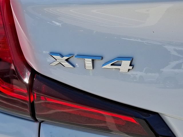 Used 2022 Cadillac XT4 Premium Luxury w/ Enhanced Visibility Package AWD/4WD image 30