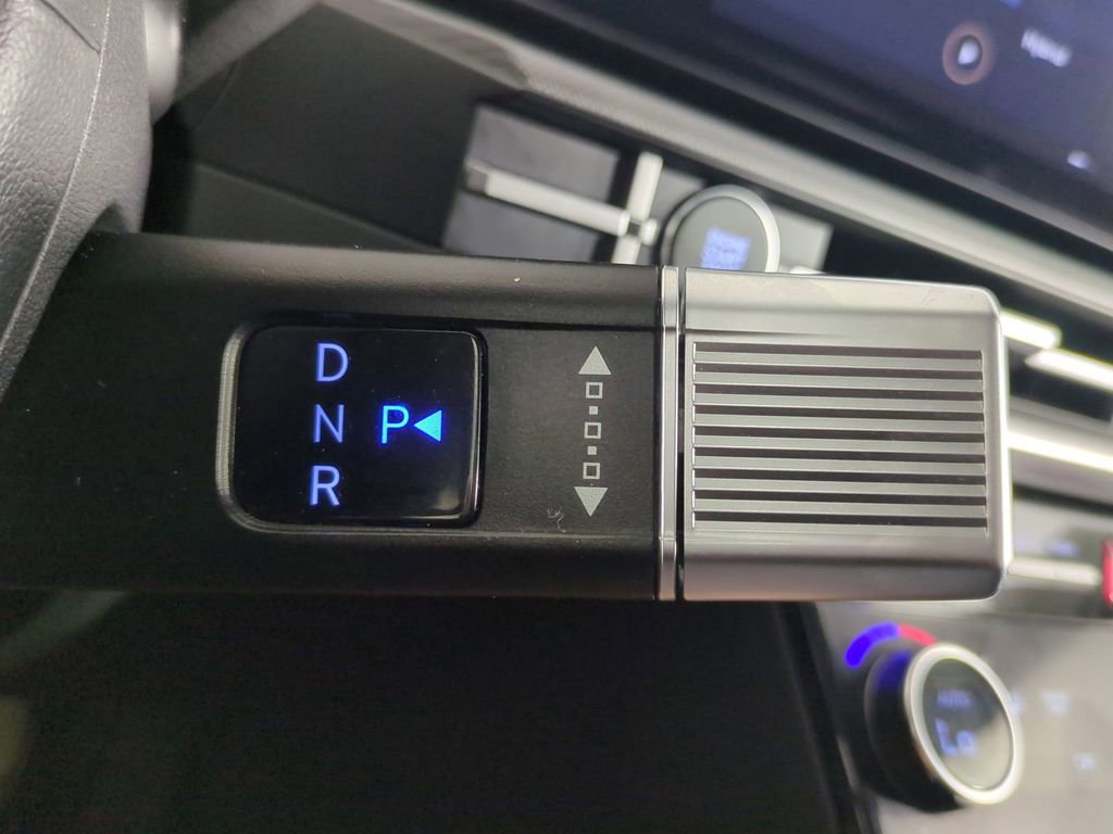 Certified 2025 Hyundai Santa Fe SEL image 23