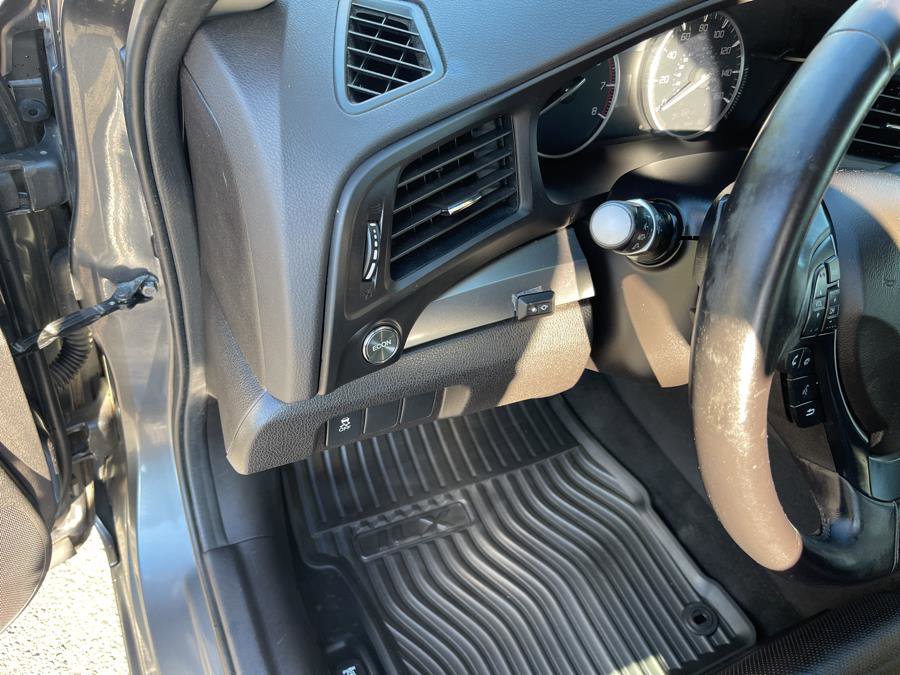 Used 2013 Acura ILX Hybrid w/ Technology Package image 32