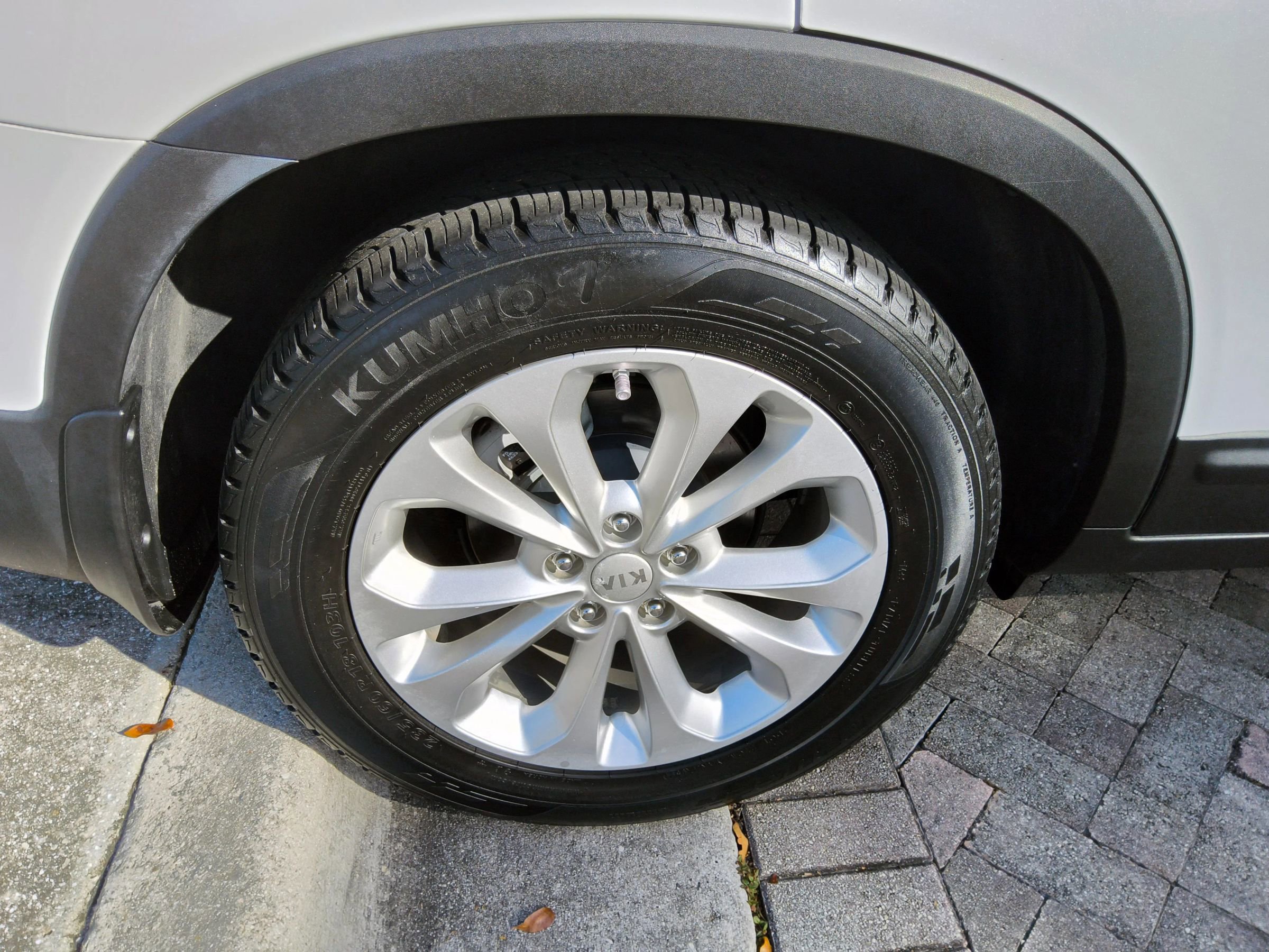 Used 2015 Kia Sorento EX w/ EX V6 Touring Package image 46