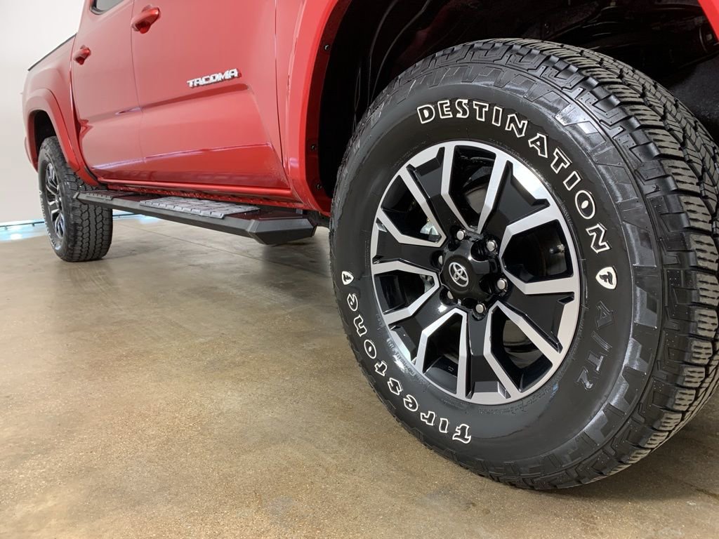 Used 2020 Toyota Tacoma TRD Sport image 6