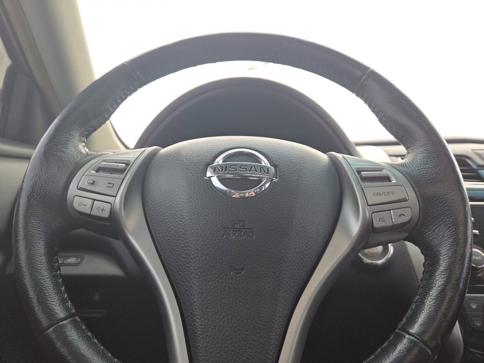 Used 2013 Nissan Altima 2.5 SL w/ 2.5 Moonroof Pkg FWD image 26