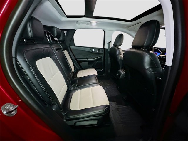 Certified 2022 Ford Escape Titanium w/ Titanium Elite Package image 35