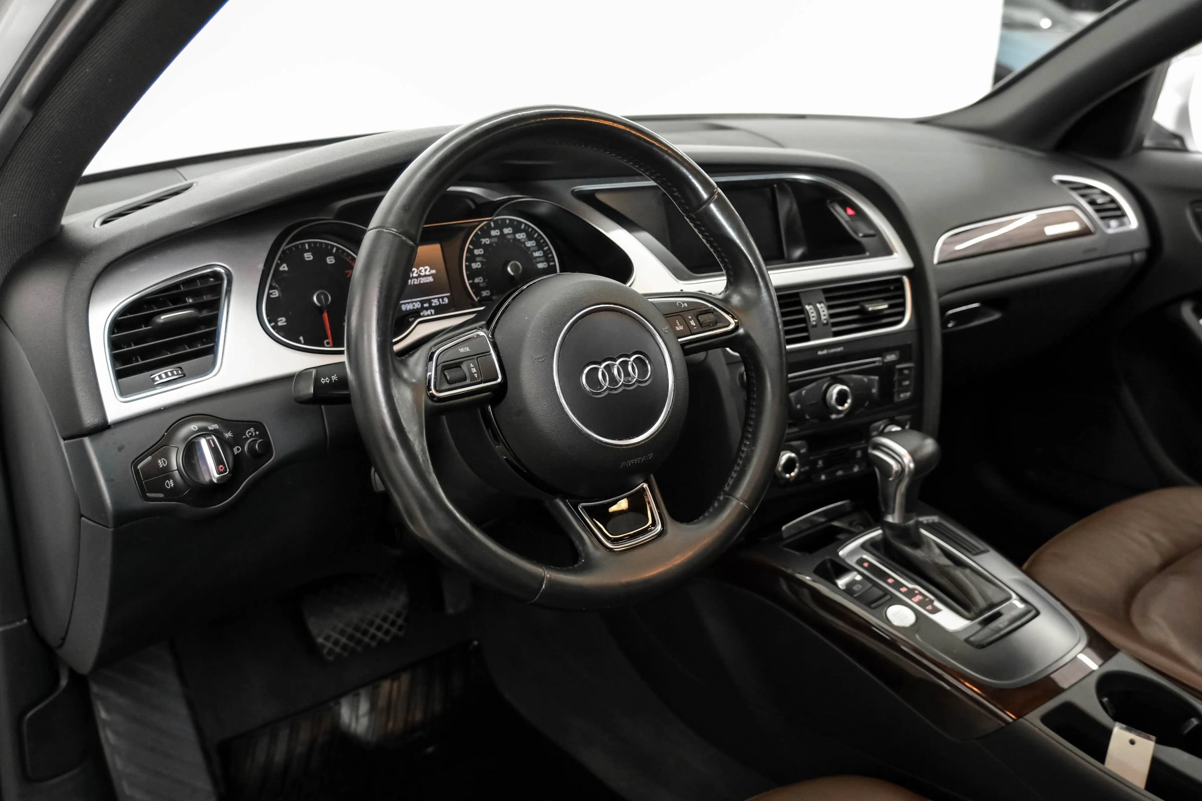 Used 2016 Audi A4 2.0T Premium w/ Convenience Plus Package AWD/4WD image 2