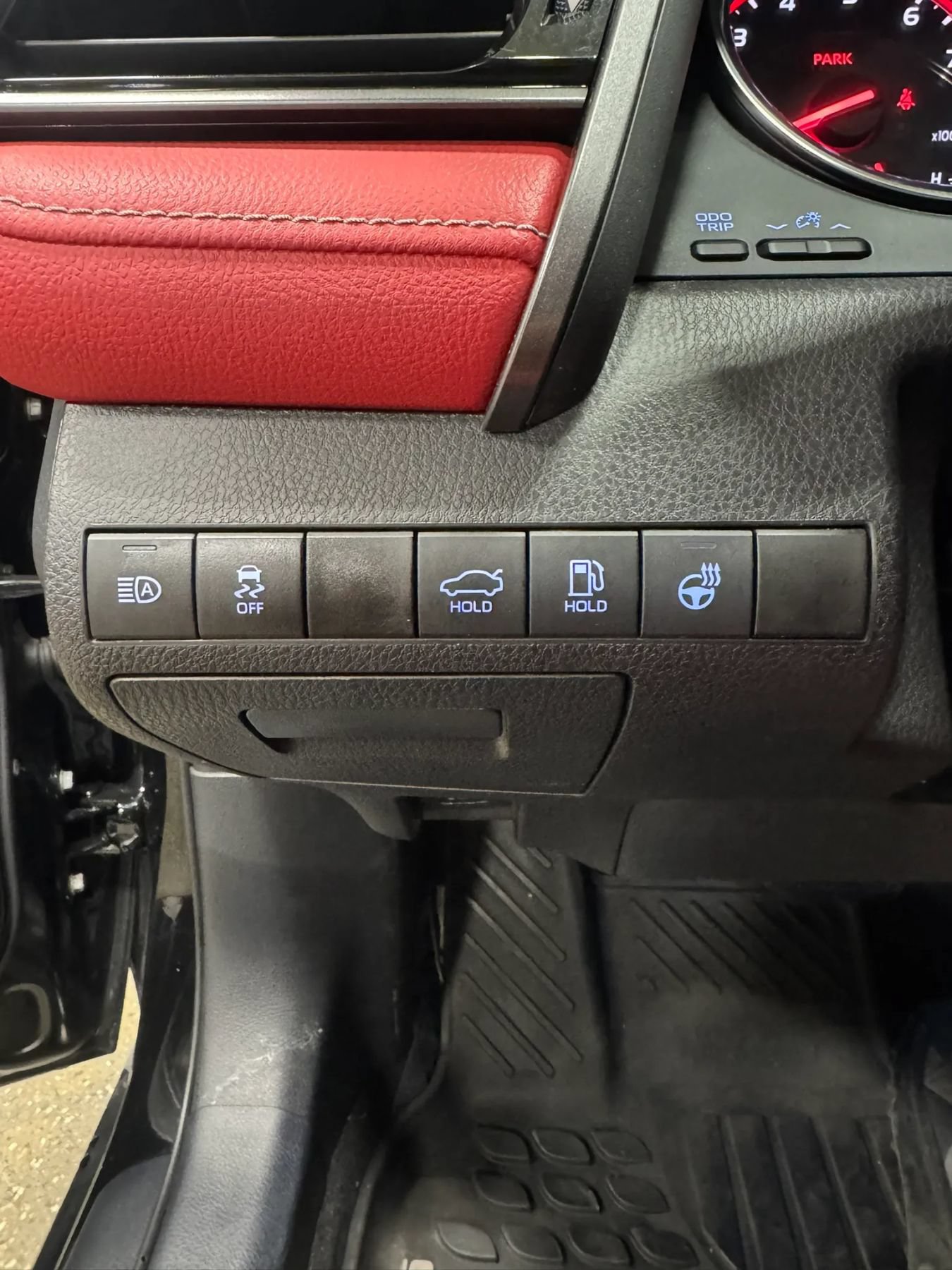 Used 2020 Toyota Camry XSE AWD/4WD image 20