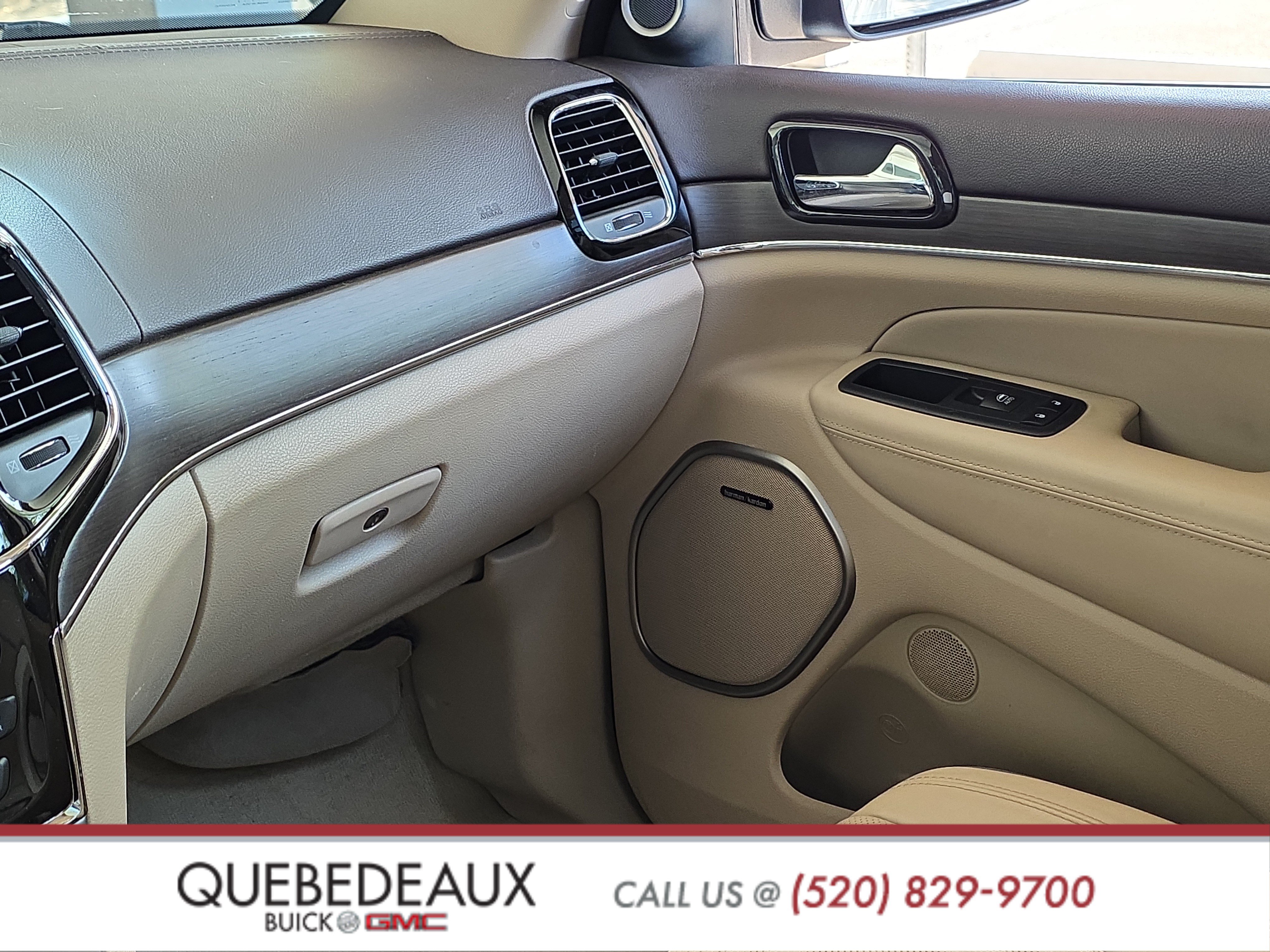 Used 2020 Jeep Grand Cherokee Overland AWD/4WD image 22