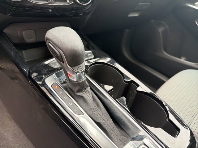 Used 2025 Chevrolet Trax LT w/ Driver Confidence Package image 21