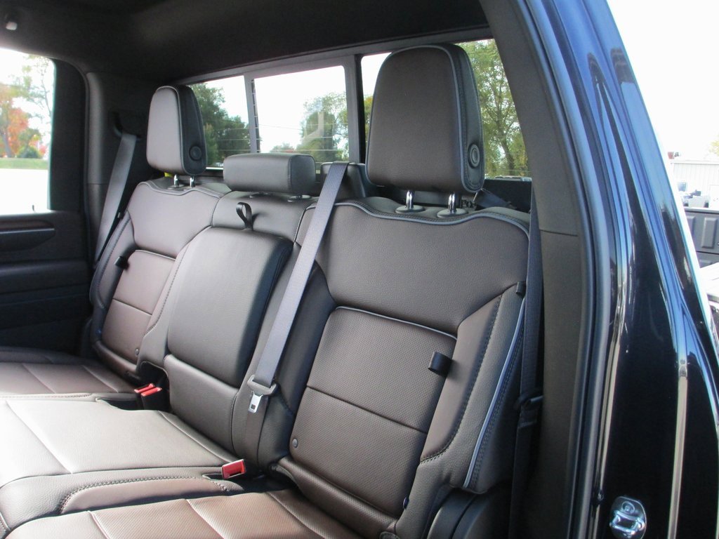 New 2026 GMC Sierra 3500 Denali w/ Denali Reserve Package image 13