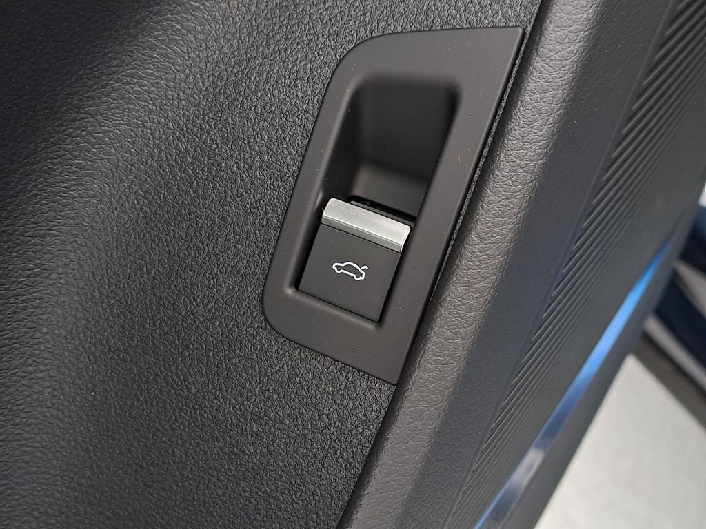 New 2026 Audi Q8 Premium Plus image 21