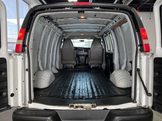 Used 2011 Chevrolet Express 1500 image 10