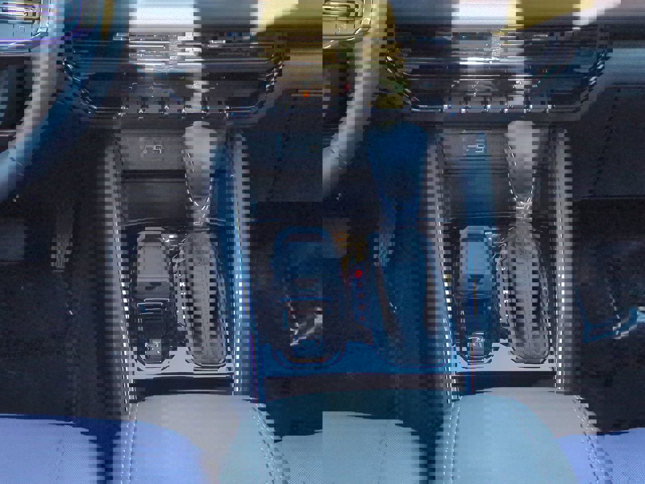 Used 2024 GMC Canyon Elevation w/ Convenience Package image 18