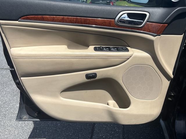 Used 2011 Jeep Grand Cherokee Limited AWD/4WD image 15