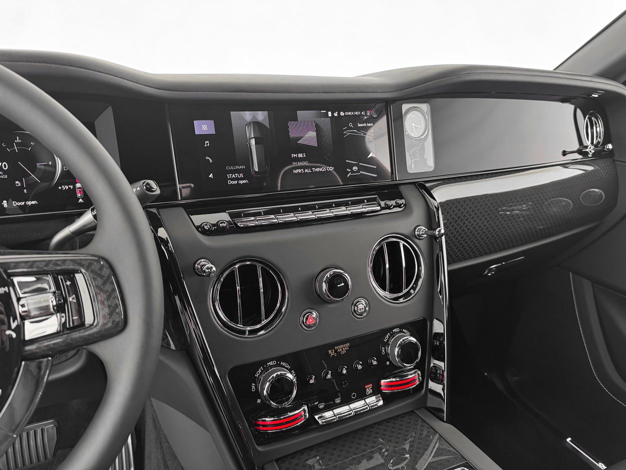 New 2026 Rolls-Royce Cullinan Black Badge AWD/4WD image 19