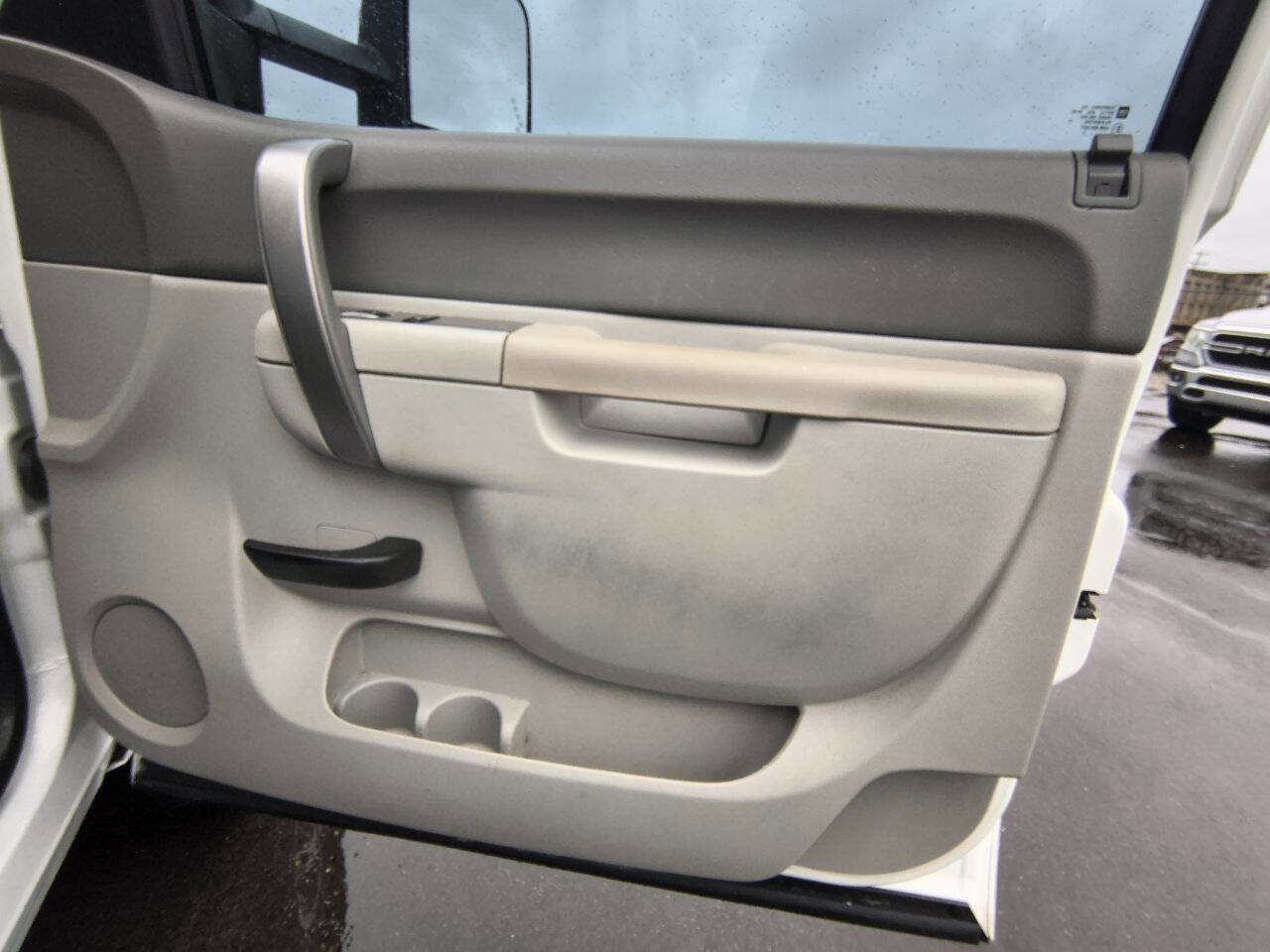 Used 2014 Chevrolet Silverado 2500 W/T w/ Snow Plow Prep Package image 20